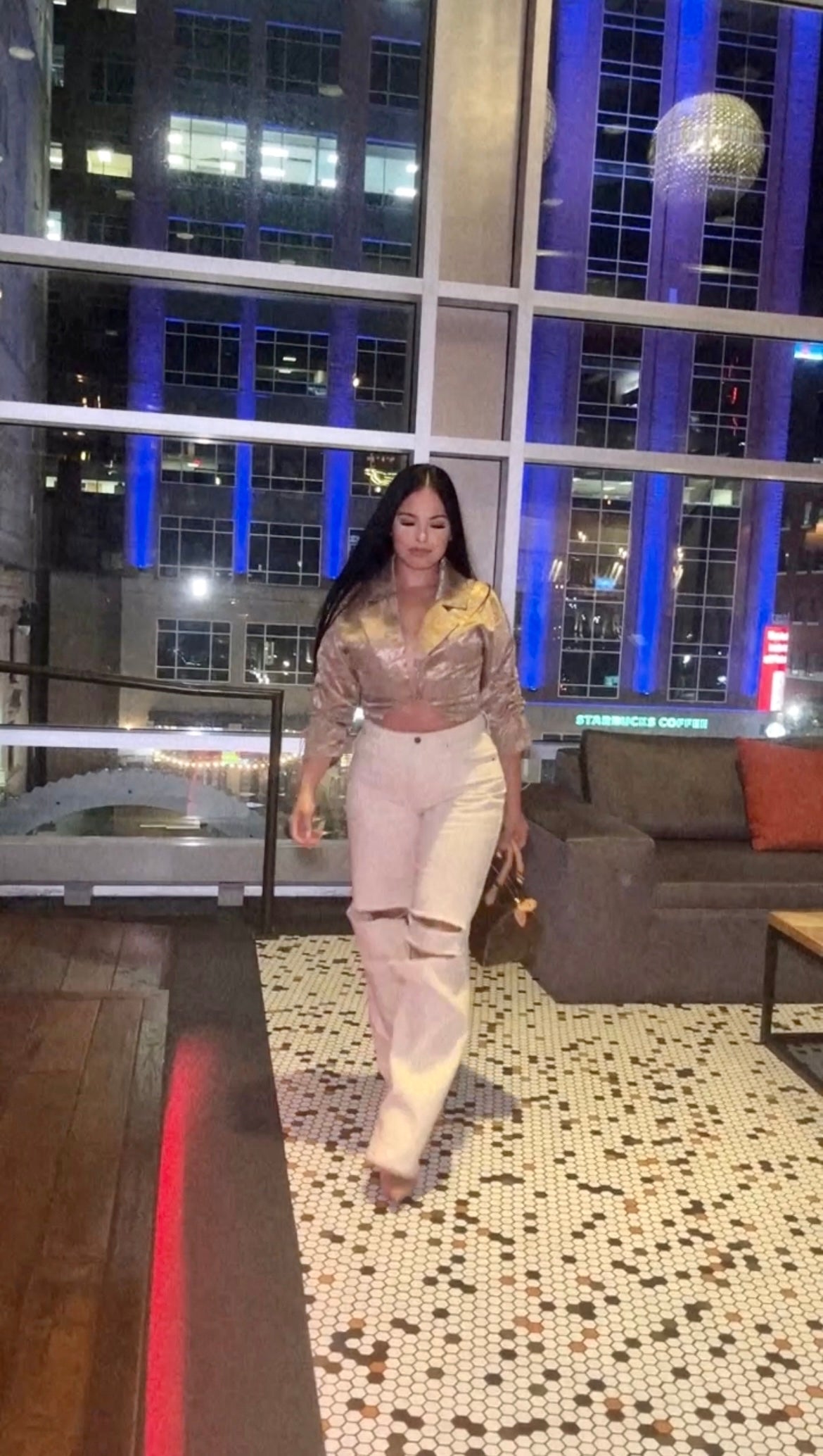 DENIM CREAM DISTRESSED JEAN
