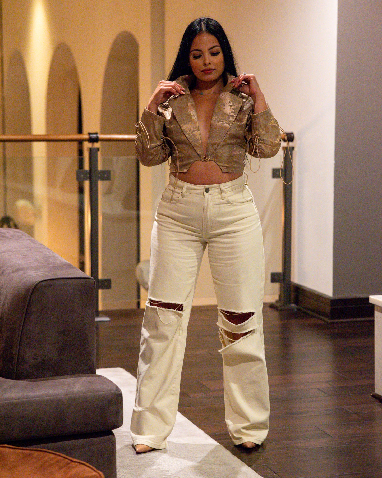 DENIM CREAM DISTRESSED JEAN