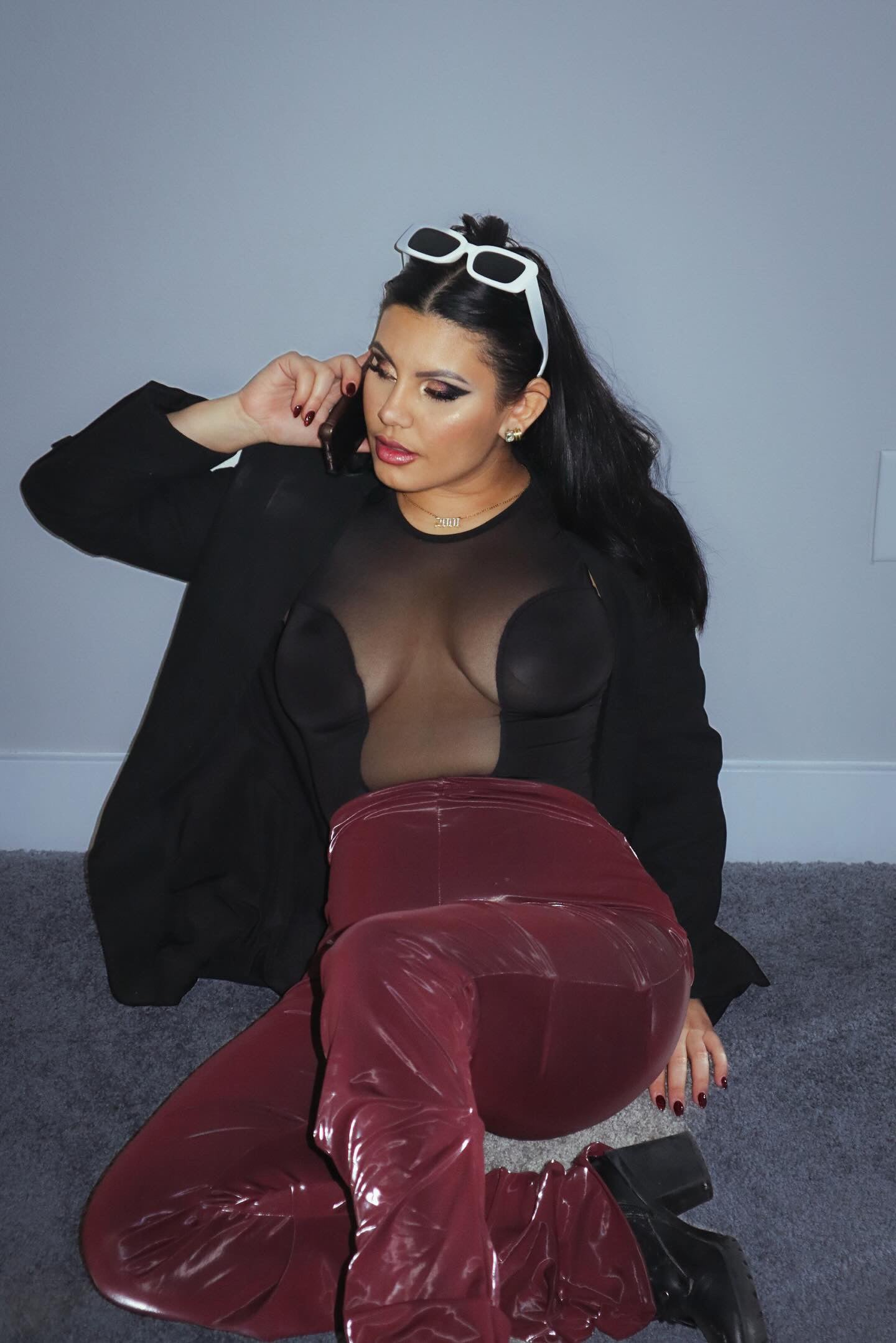 Shine burgundy scrunched pant