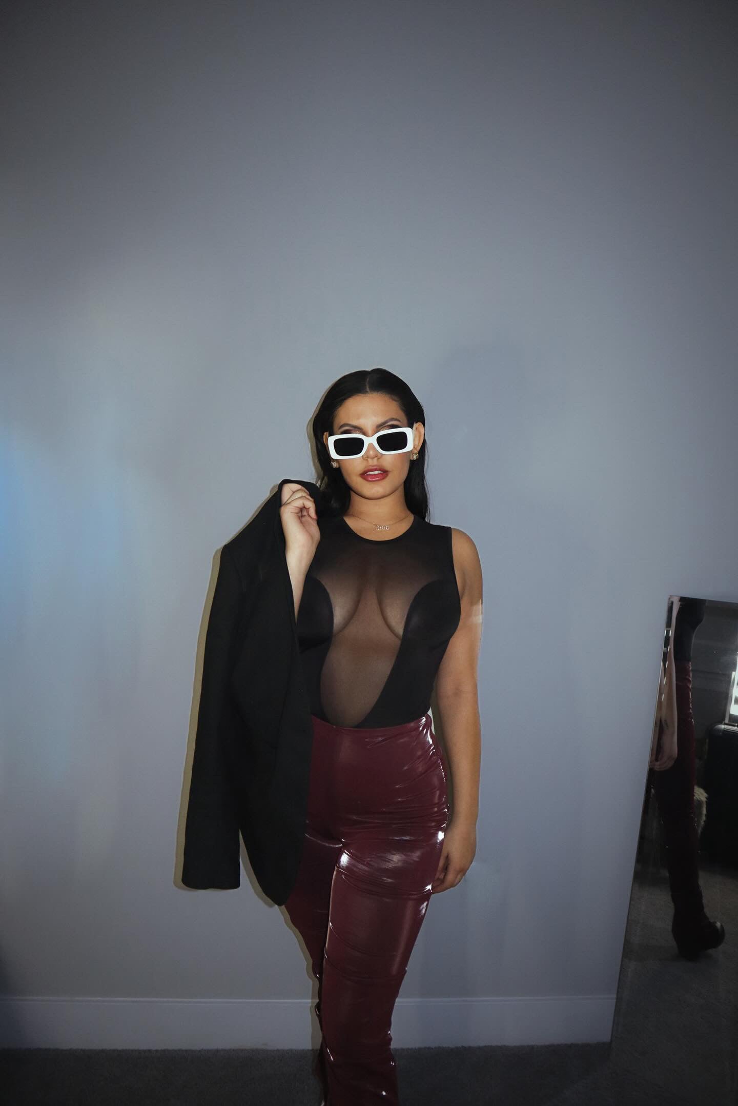 Shine burgundy scrunched pant