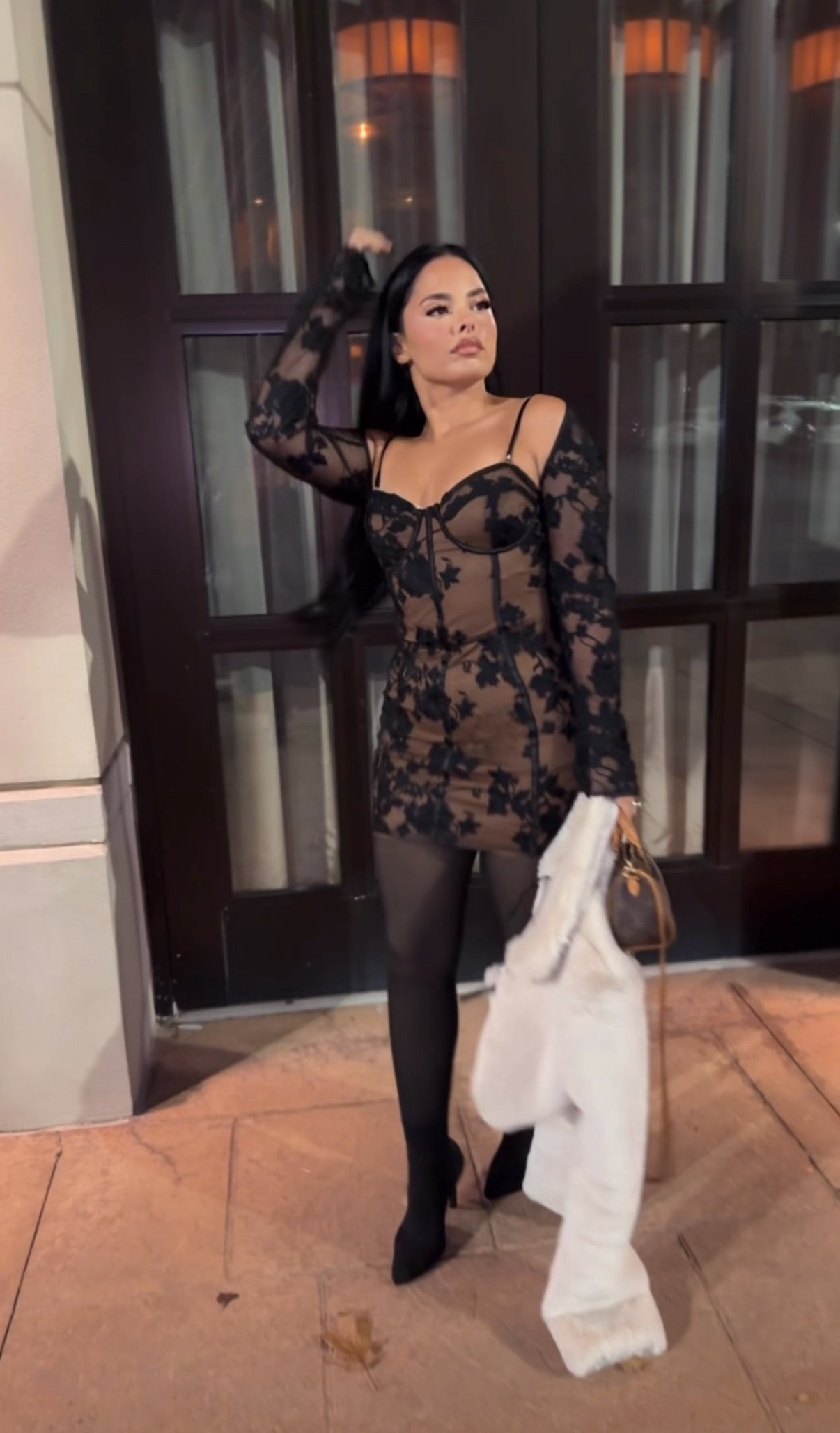 BBTM LACE SMOKED BLACK/NUDE arm shrug set