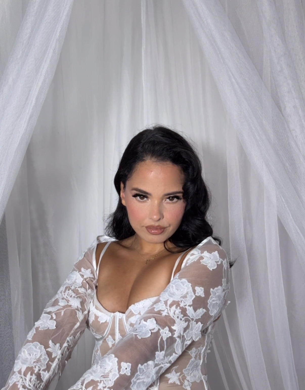 BBTM LACE DREAMY WHITE/NUDE ARM SHRUG SET