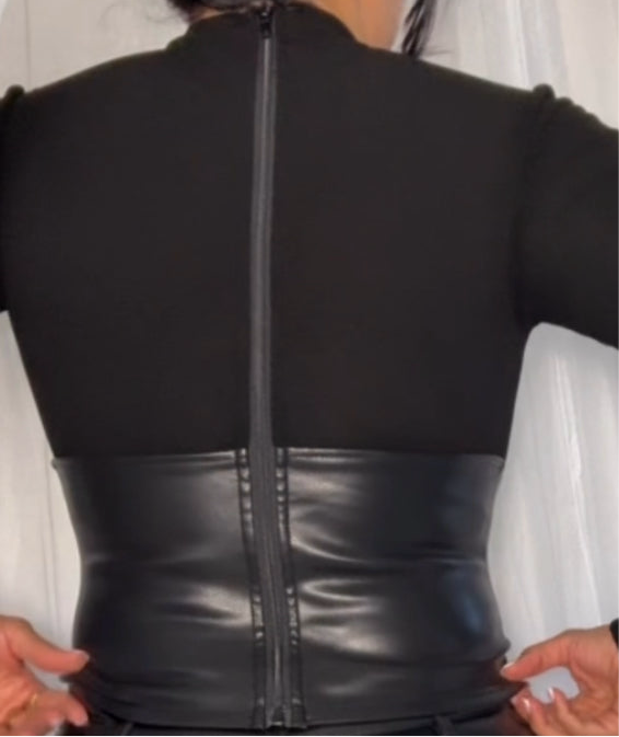 BBTM CORSET TIE TURTLE NECK TOP